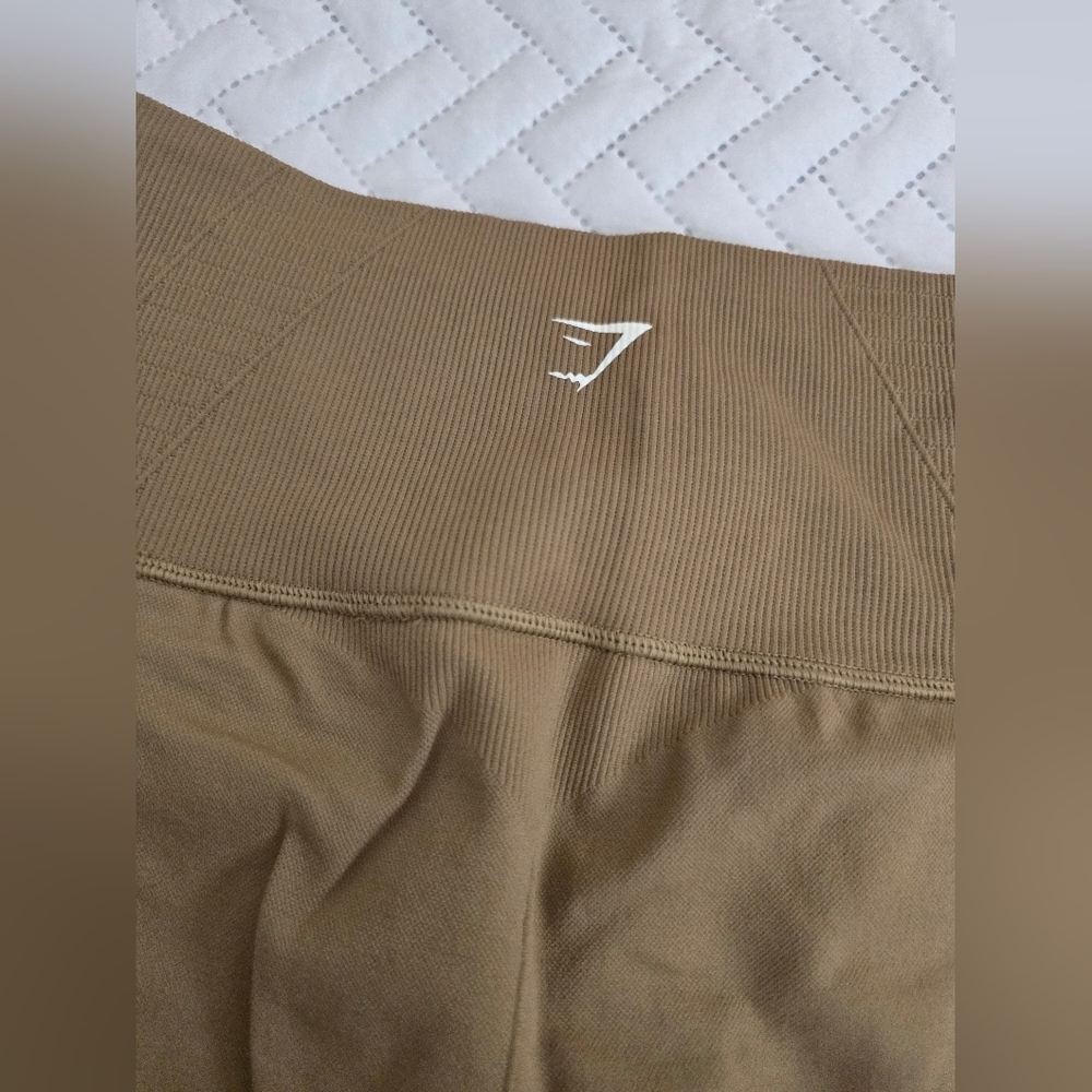 Gymshark Energy Seamless Shorts in Biscotti Brown - Picture 6 of 8